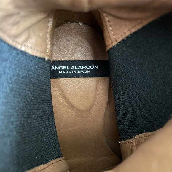 ANGEL ALARCON Made In Spain Leather Block Heel Chelsea Boots Cream - Picture 11 of 11